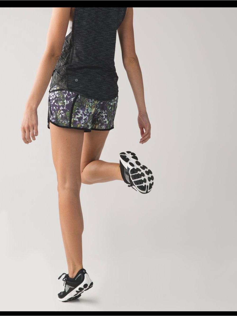 Lululemon Tracker Short III 4"